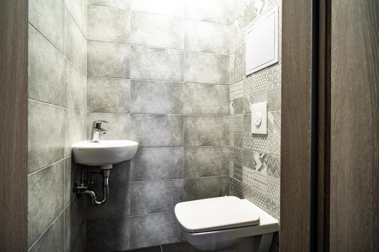 Vig Apartment - With Private Parking بودابست المظهر الخارجي الصورة
