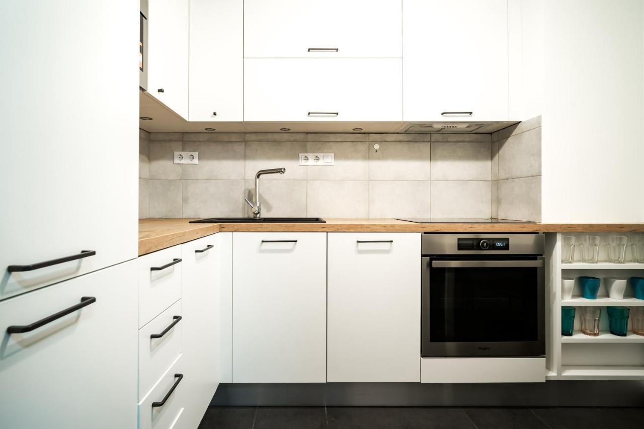 Vig Apartment - With Private Parking بودابست المظهر الخارجي الصورة
